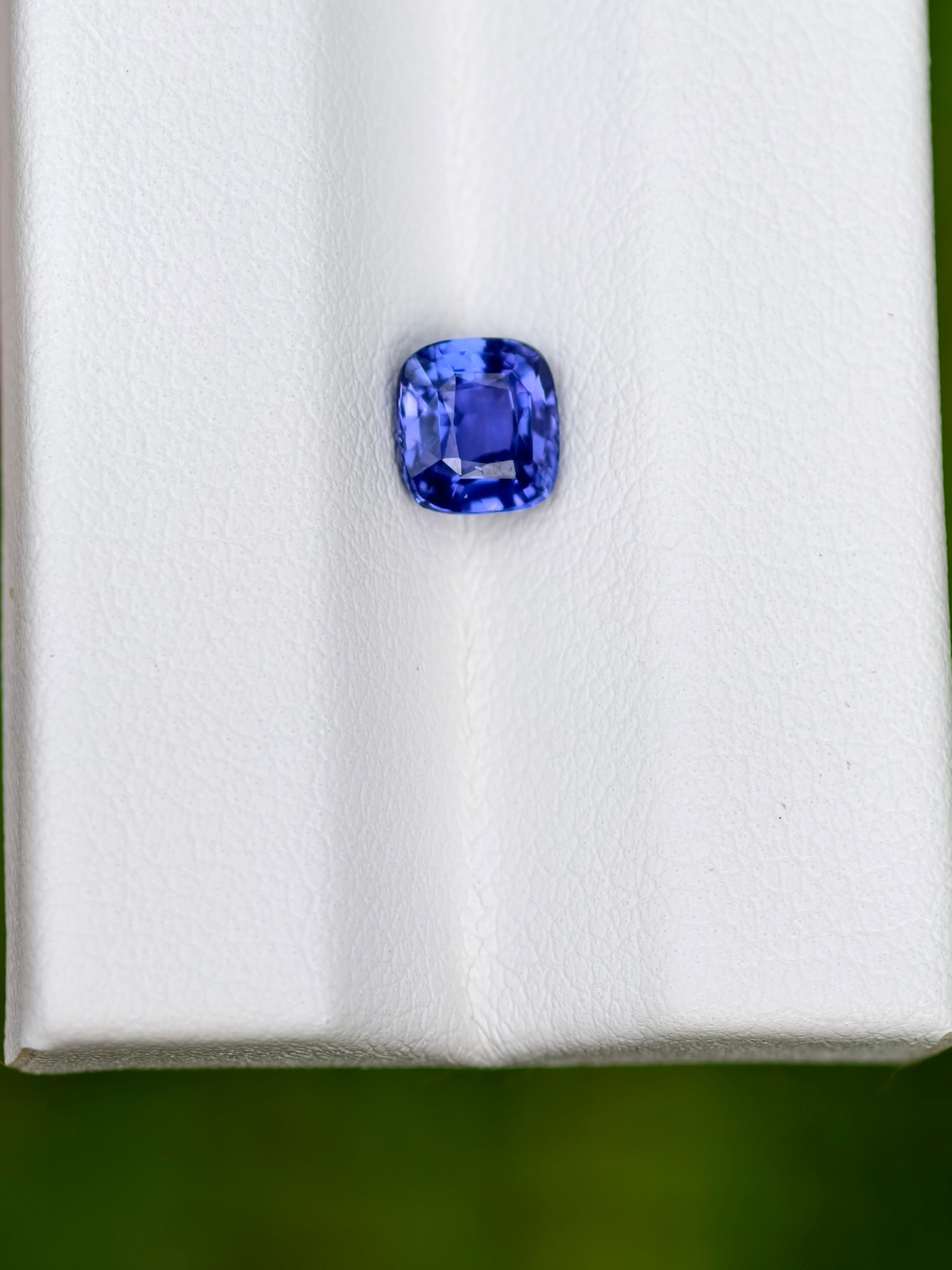 1.04ct Violetish Blue Color Change Sapphire from Sri Lanka (Ceylon)