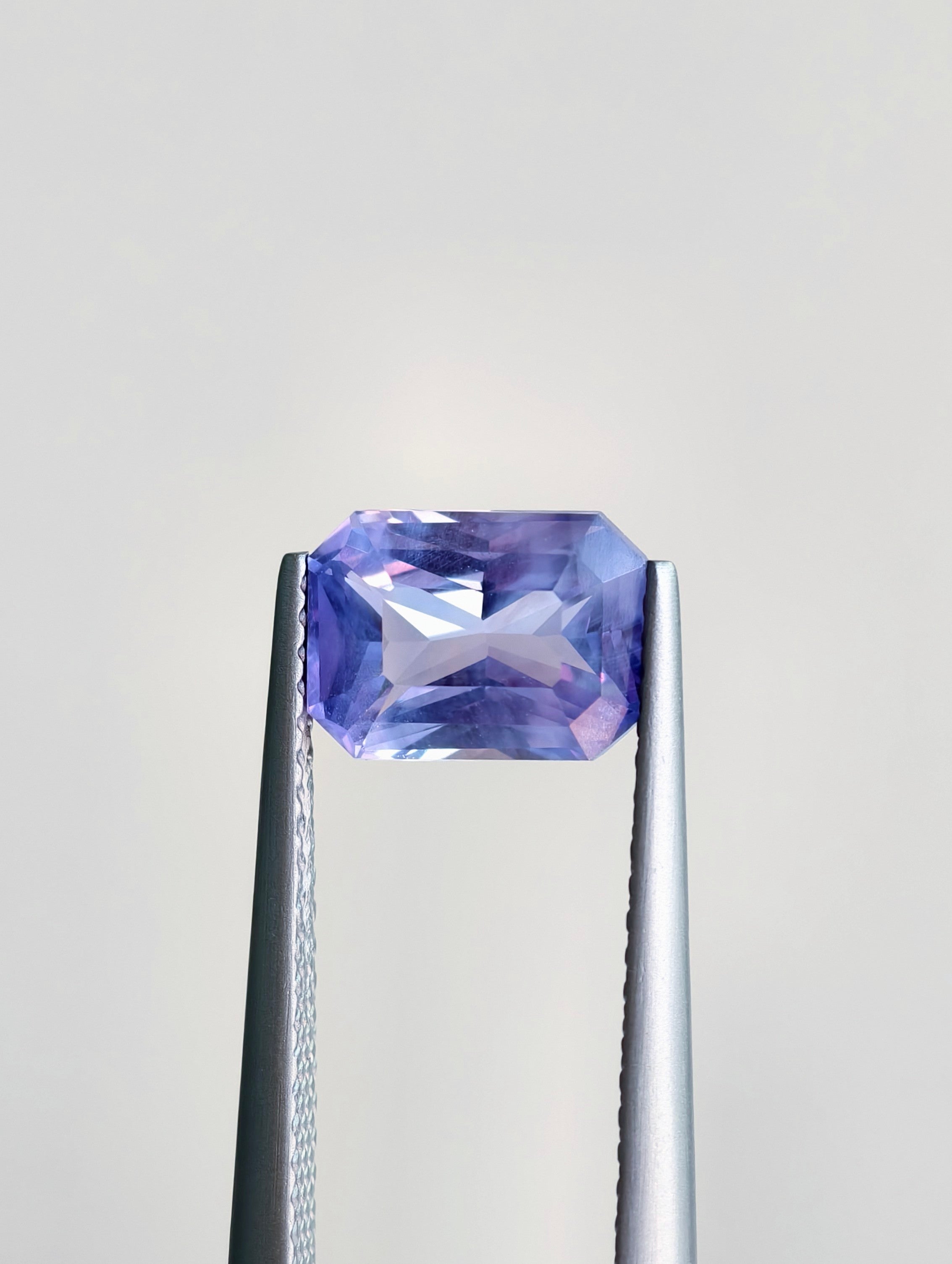2.08ct Valvet Lavender Violet Sapphire from Sri Lanka (Ceylon)