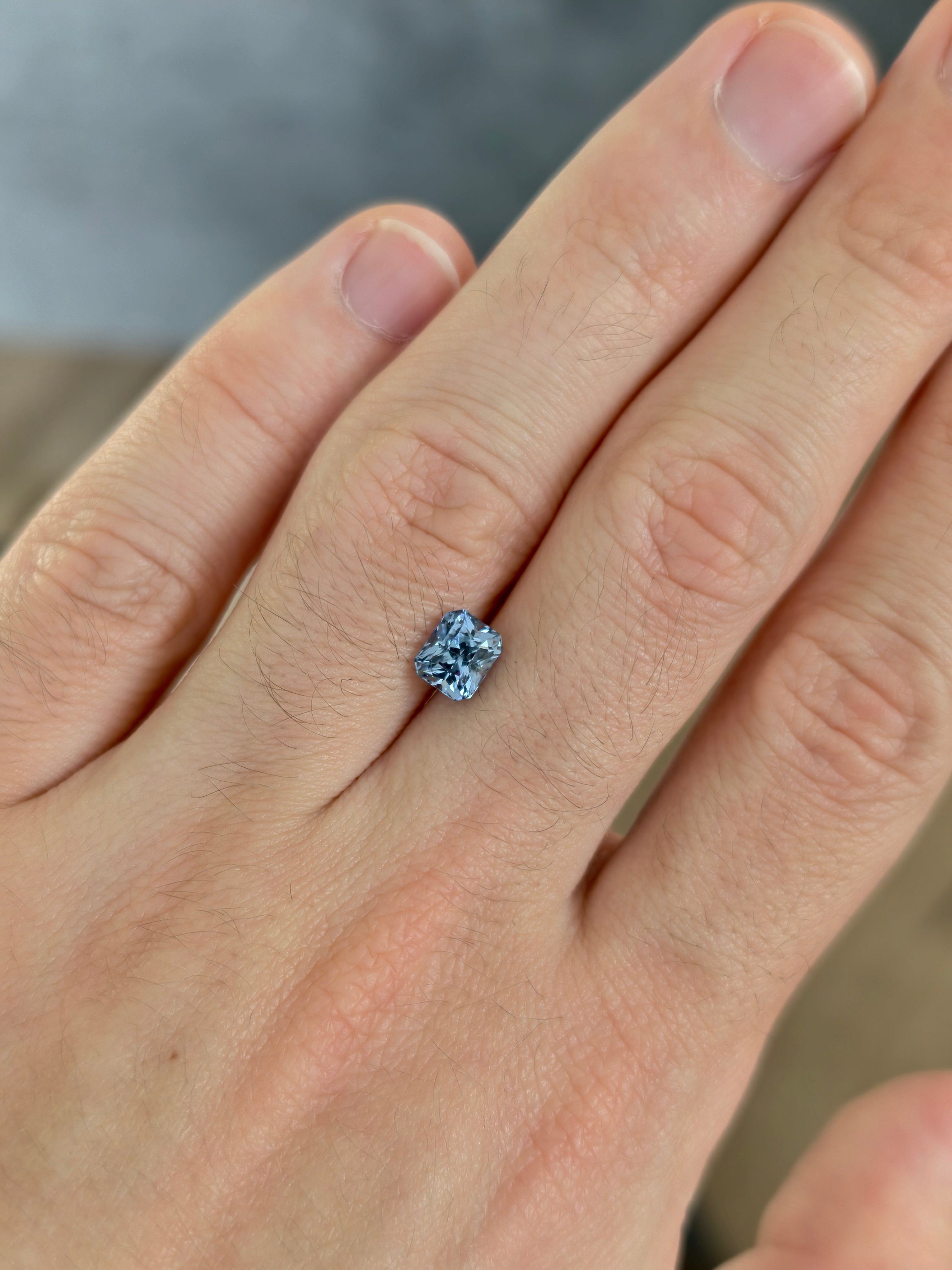 1.60ct Vibrant Sky Blue Sapphire from Sri Lanka (Ceylon)