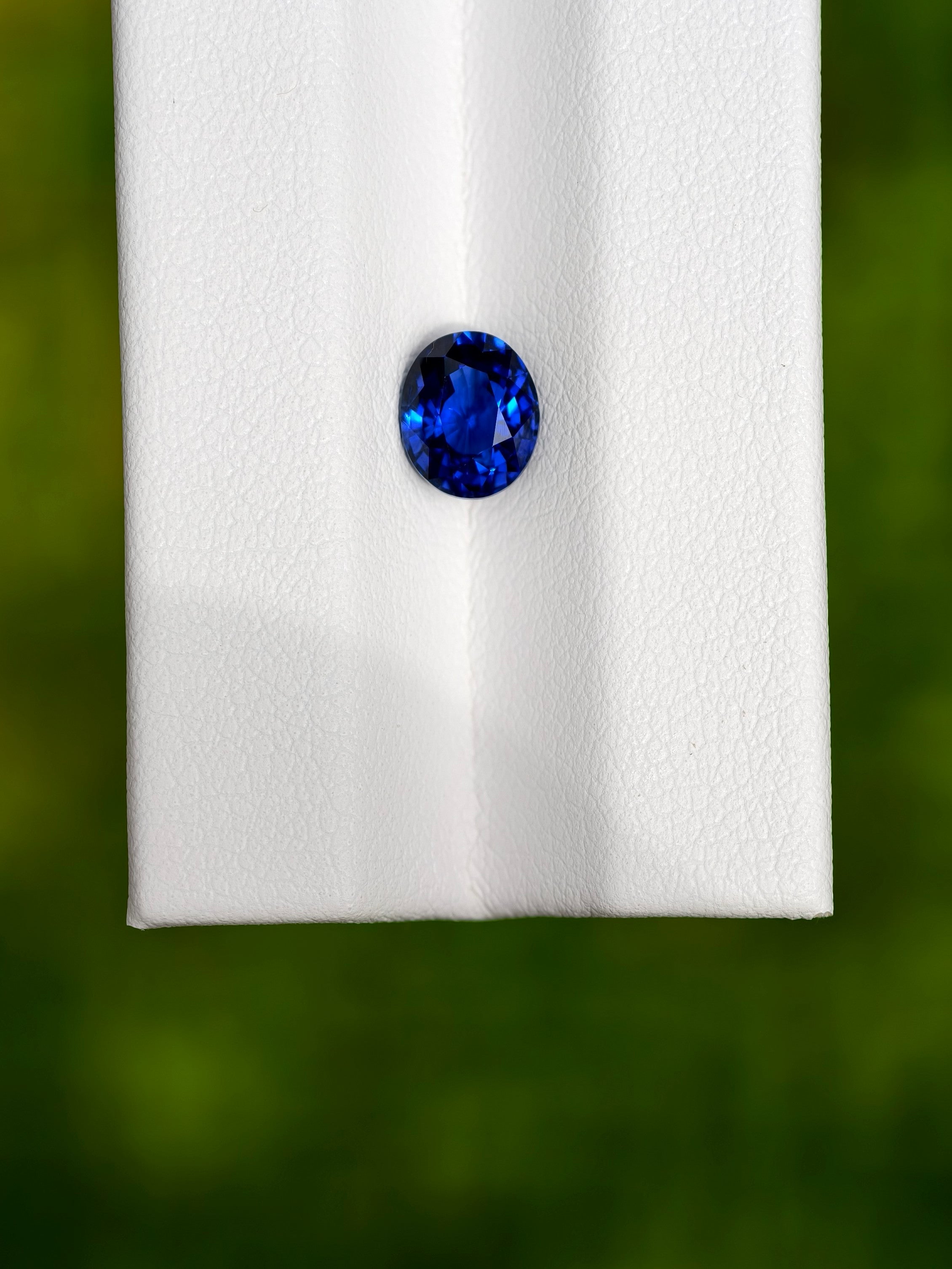 1.48ct Royal Blue Sapphire from Sri Lanka (Ceylon)