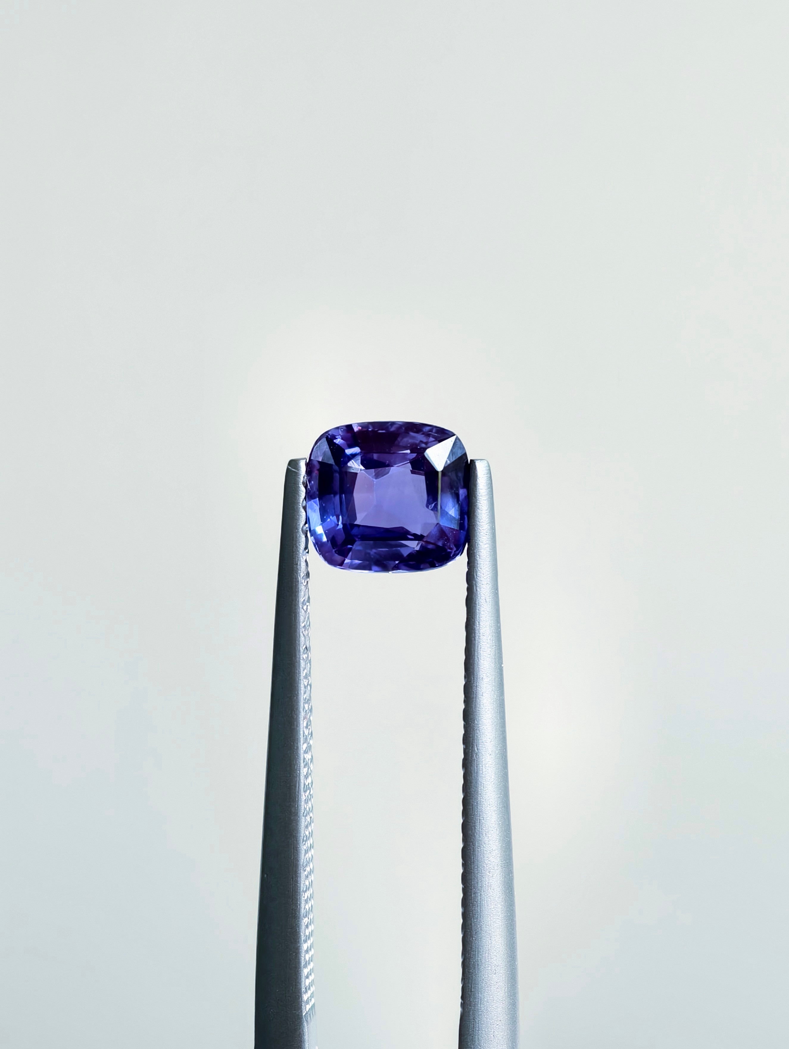 1.04ct Violetish Blue Color Change Sapphire from Sri Lanka (Ceylon)